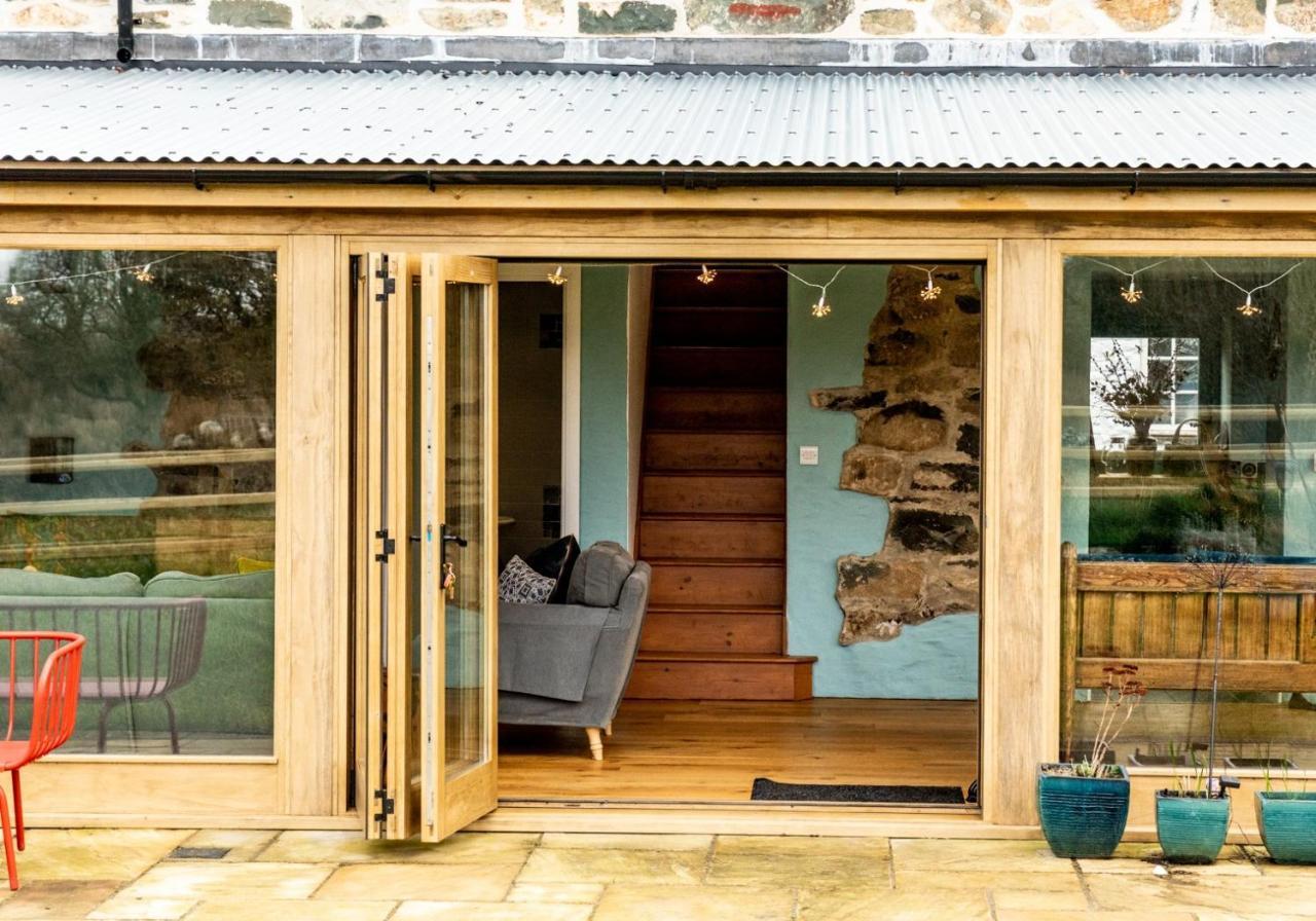 Penrhiw - A Country Cottage With Mountain Views Newport  Extérieur photo