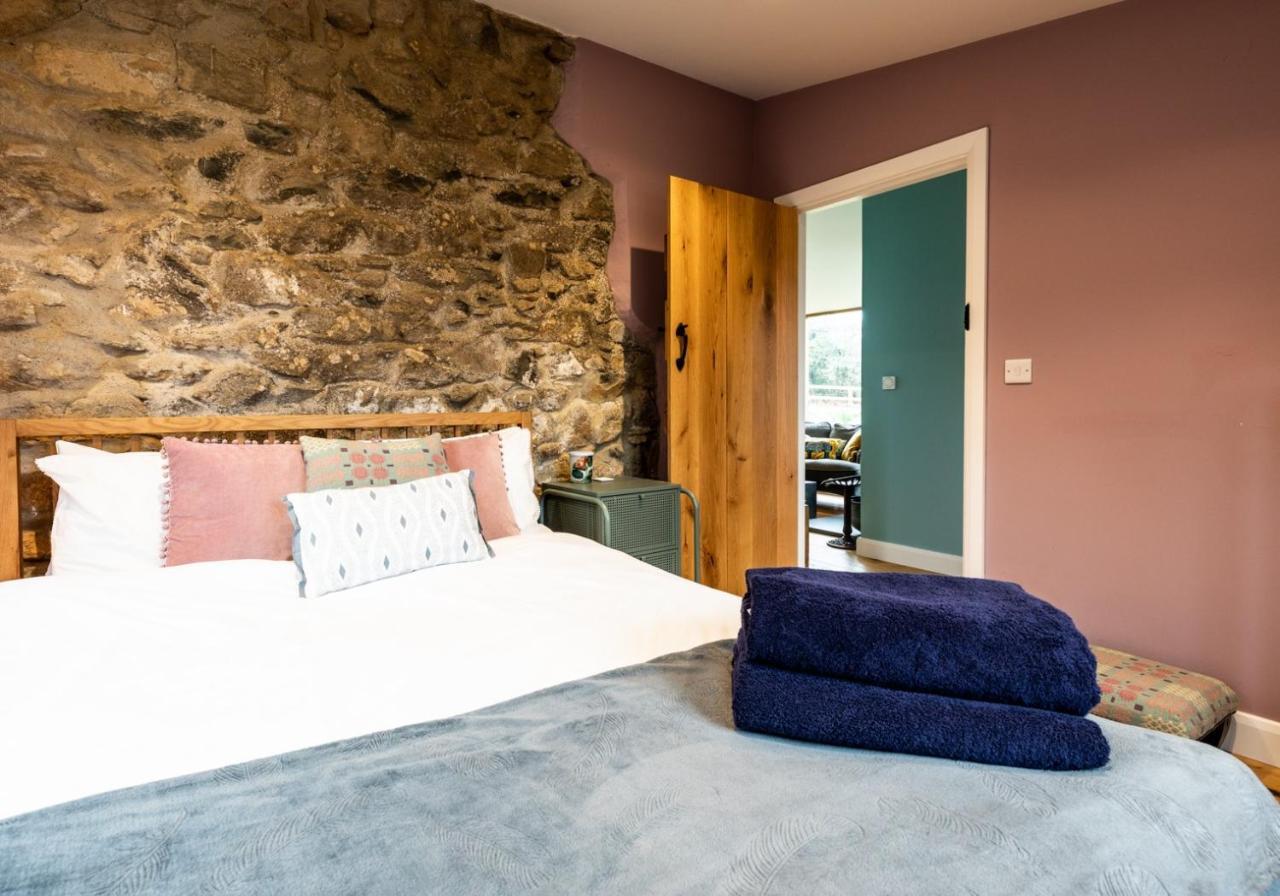 Penrhiw - A Country Cottage With Mountain Views Newport  Extérieur photo