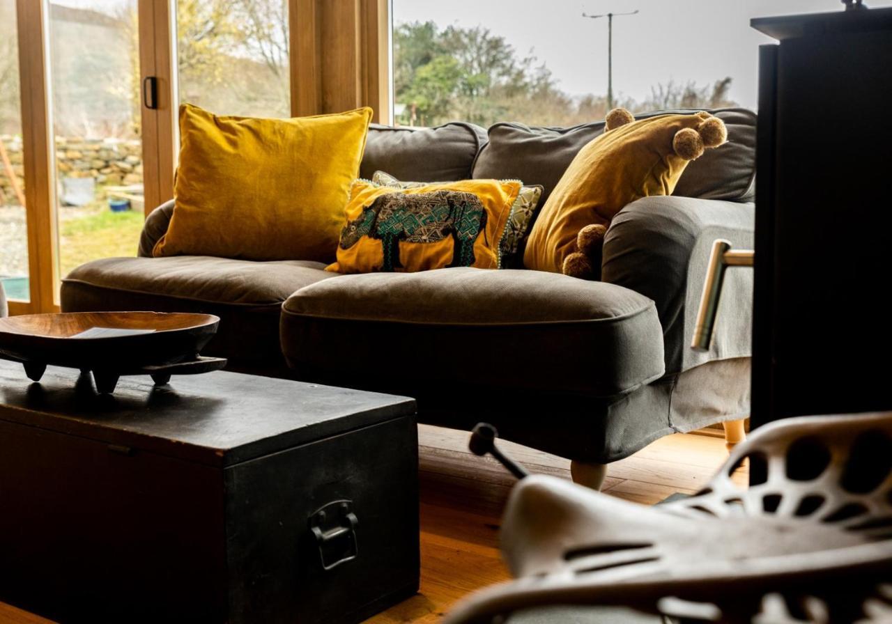 Penrhiw - A Country Cottage With Mountain Views Newport  Extérieur photo