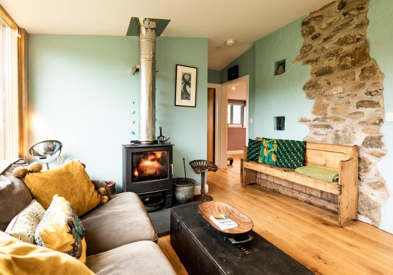 Penrhiw - A Country Cottage With Mountain Views Newport  Extérieur photo